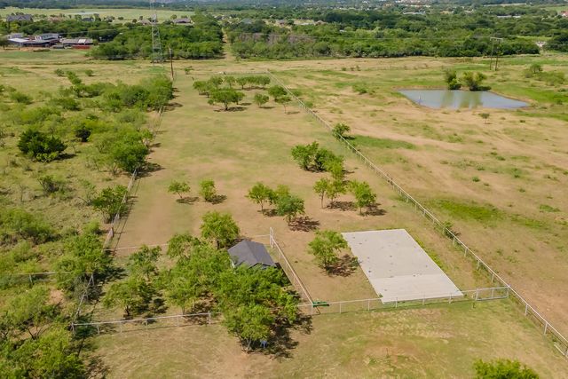 616 County Road 903, Cleburne, TX 76033