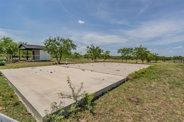 616 County Road 903, Cleburne, TX 76033