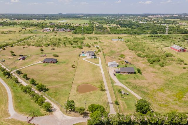 616 County Road 903, Cleburne, TX 76033