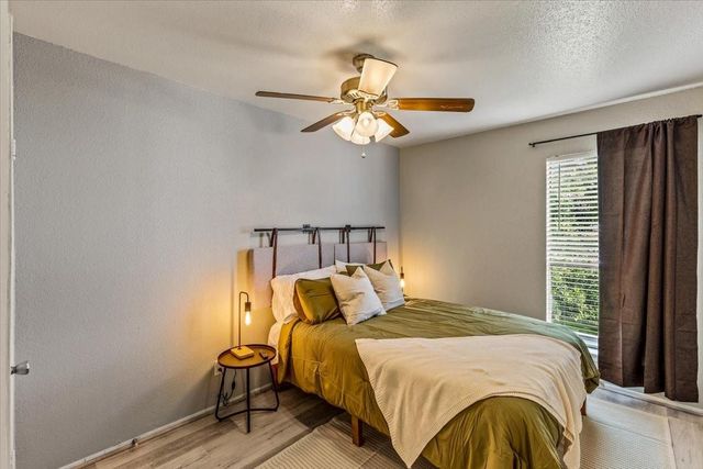 2601 S Braeswood Boulevard 1404, Houston, TX 77025