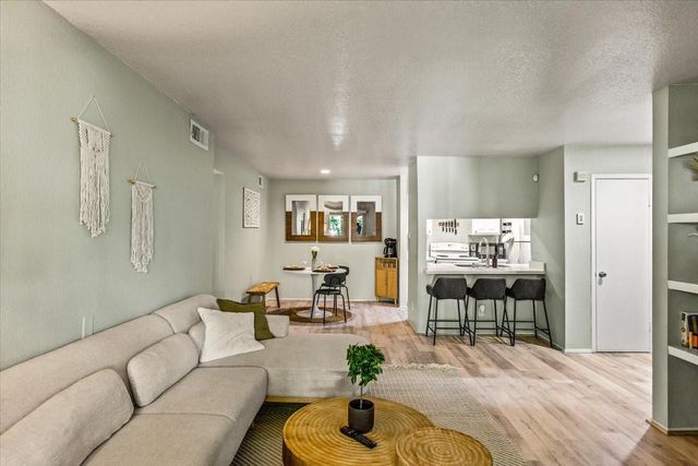 2601 S Braeswood Boulevard 1404, Houston, TX 77025