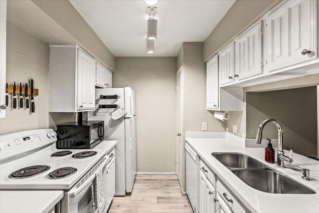 2601 S Braeswood Boulevard 1404, Houston, TX 77025