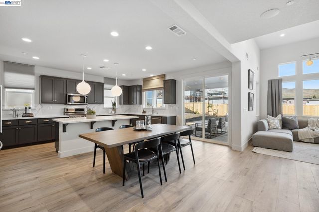 1512 Millennium Way, Fairfield, CA 94533