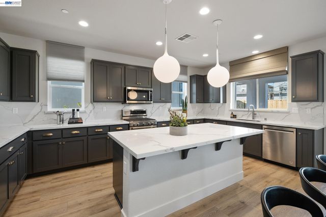 1512 Millennium Way, Fairfield, CA 94533