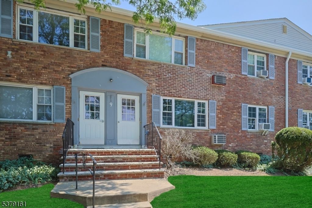 9 Wedgewood Dr Unit 96 96, Verona Twp., NJ 07044