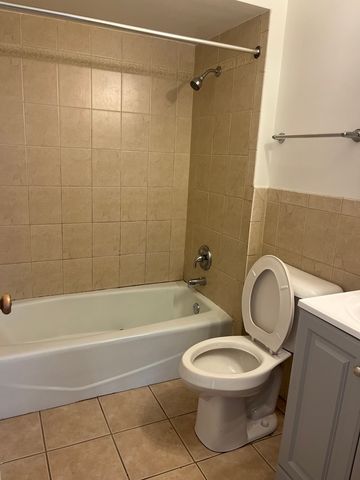 7919 S 83RD Court 1s, Justice, IL 60458