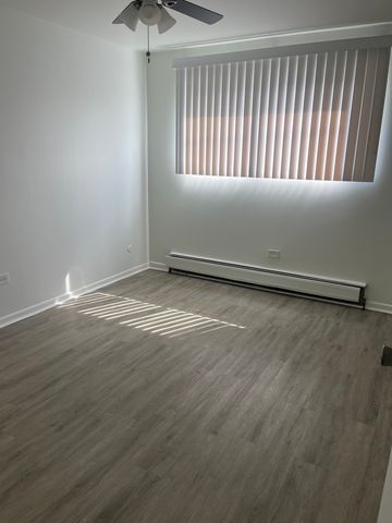 7919 S 83RD Court 1s, Justice, IL 60458