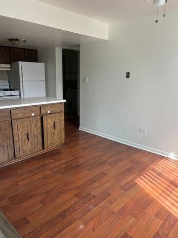 7919 S 83RD Court 1s, Justice, IL 60458