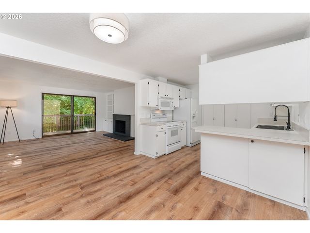 7146 Sw Murray Blvd 207, Beaverton, OR 97008