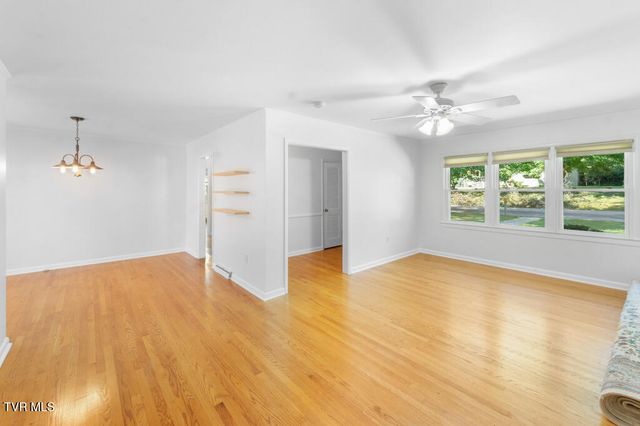 446 Montview Drive, Abingdon, VA 24210