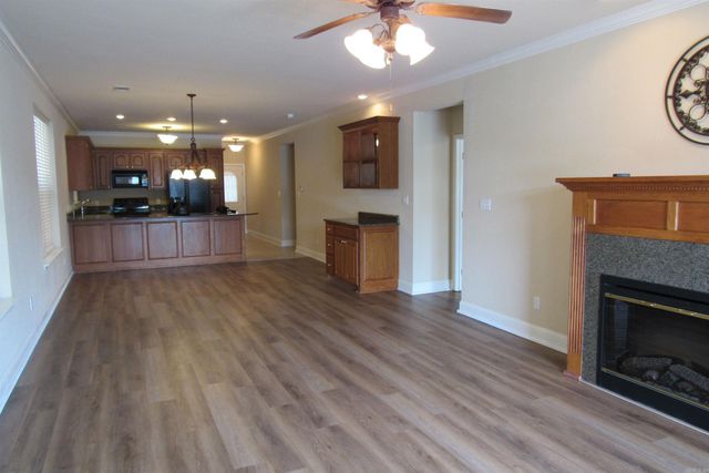 451 Lakeland Dr Apt F5, Hot Springs, AR 71913