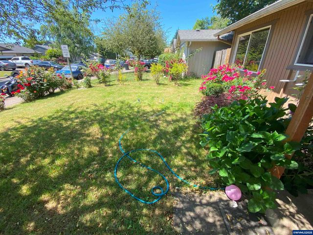 4805 Buffalo (& 4807) Dr SE, Salem, OR 97317