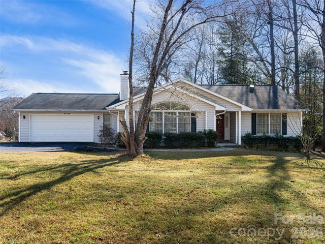 120 Burge Mountain Road, Hendersonville, NC 28792