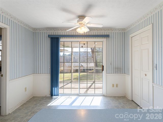 120 Burge Mountain Road, Hendersonville, NC 28792