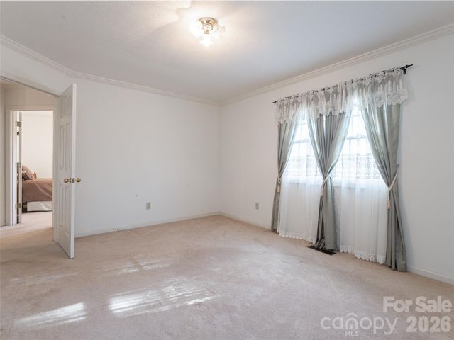 120 Burge Mountain Road, Hendersonville, NC 28792