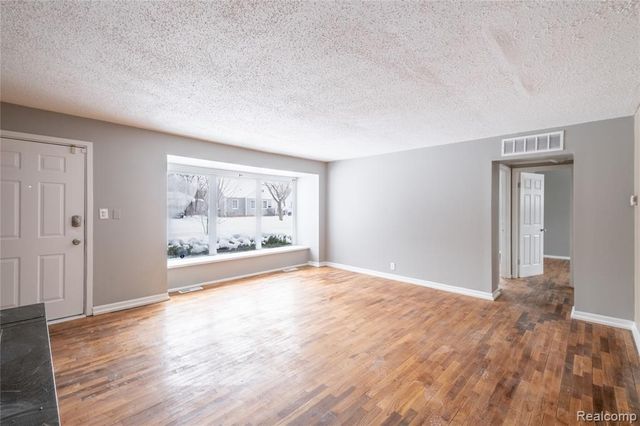 1828 Tebo Street, Flint, MI 48503