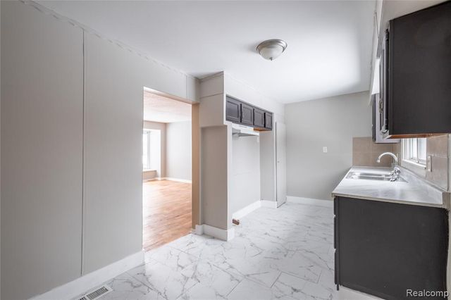 1828 Tebo Street, Flint, MI 48503