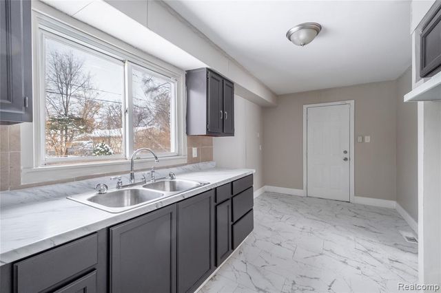 1828 Tebo Street, Flint, MI 48503