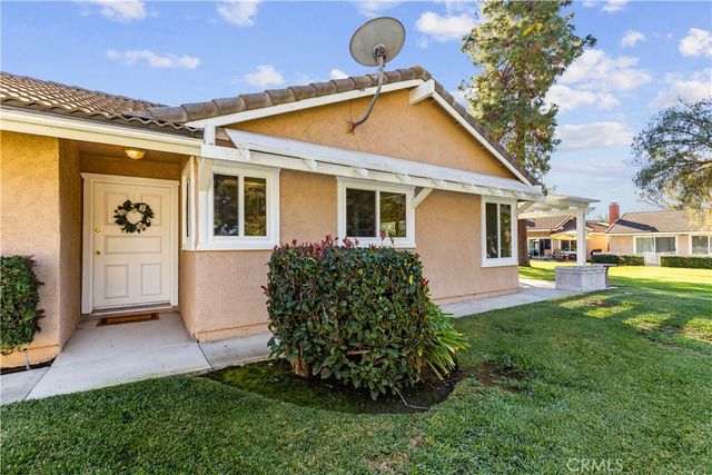 24142 Minnetonka Lane, Lake Forest, CA 92630