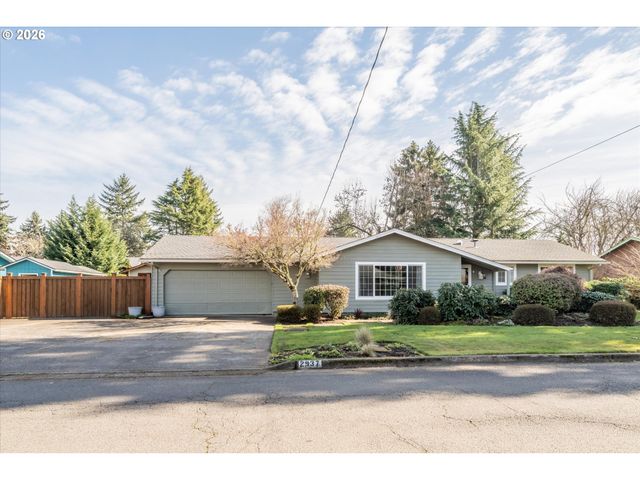 2937 STARK St, Eugene, OR 97404