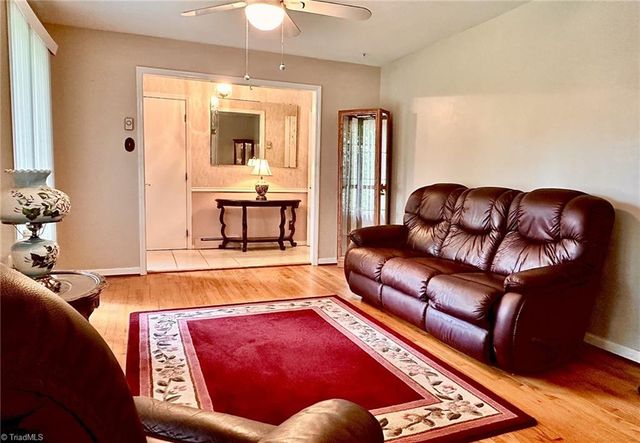 5610 Bledsoe Drive, Greensboro, NC 27410
