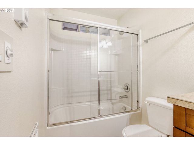 8074 Ne MIRIAM Way, Hillsboro, OR 97006