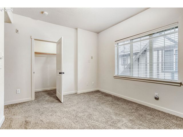 8074 Ne MIRIAM Way, Hillsboro, OR 97006