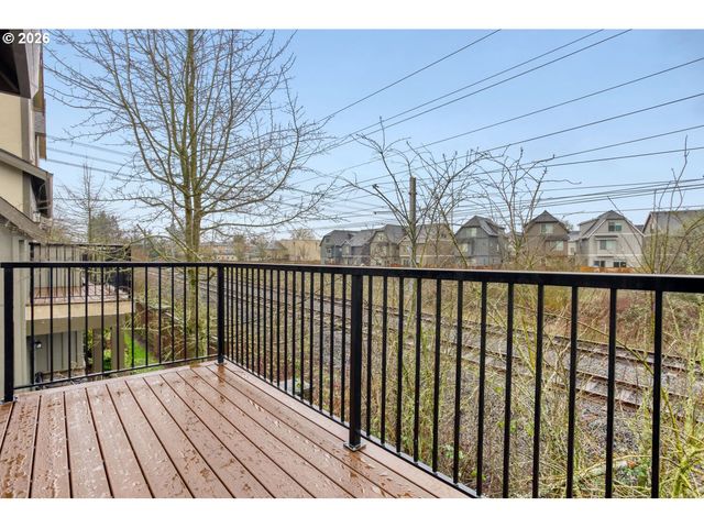 8074 Ne MIRIAM Way, Hillsboro, OR 97006