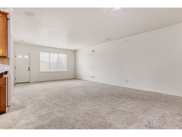 8074 Ne MIRIAM Way, Hillsboro, OR 97006