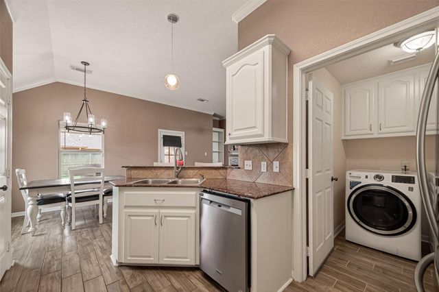 11803 Old Spanish Trail, Santa Fe, TX 77510