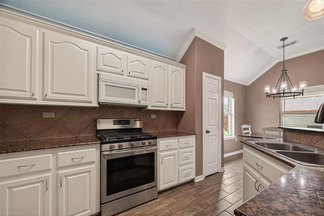 11803 Old Spanish Trail, Santa Fe, TX 77510
