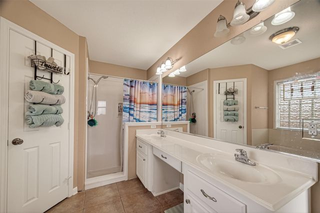 11803 Old Spanish Trail, Santa Fe, TX 77510