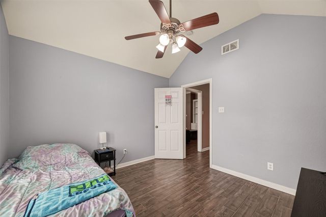 11803 Old Spanish Trail, Santa Fe, TX 77510
