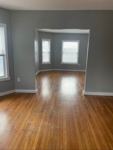 16-18 Franklin St 2, Whitman, MA 02382