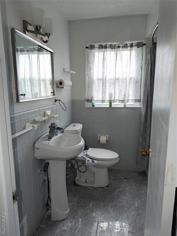 29473 Steinhauer Street, Inkster, MI 48141