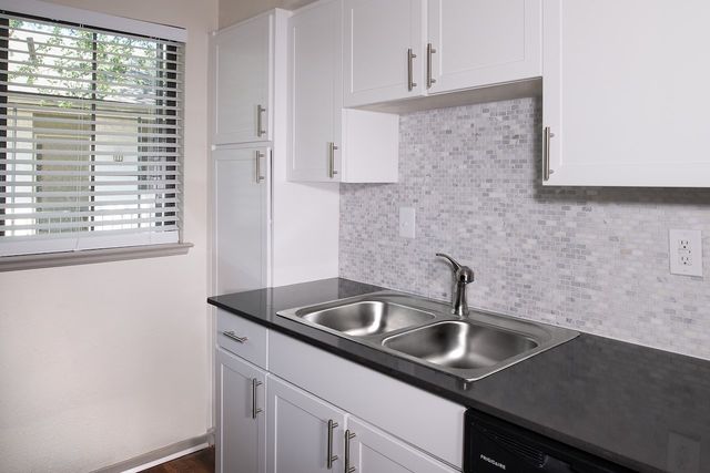 4708 Abbott Avenue 4708-103, Highland Park, TX 75205