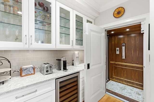 37 Crenshaw Lane 37, Andover, MA 01810