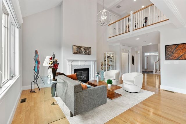 37 Crenshaw Lane 37, Andover, MA 01810