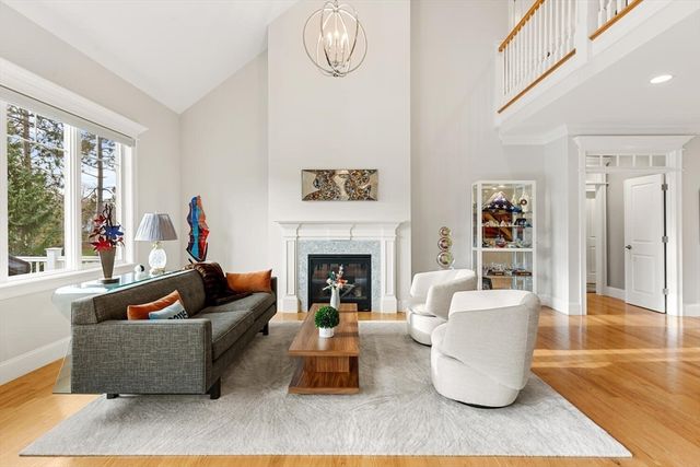 37 Crenshaw Lane 37, Andover, MA 01810