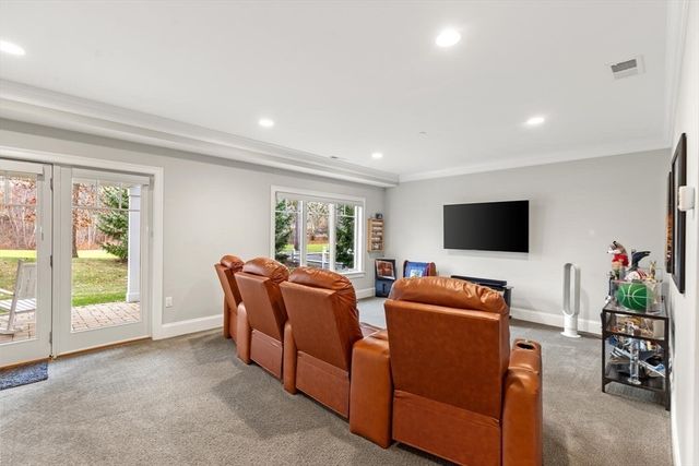 37 Crenshaw Lane 37, Andover, MA 01810