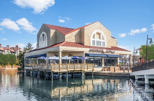 9902 Mallard Creek Road, Charlotte, NC 28262