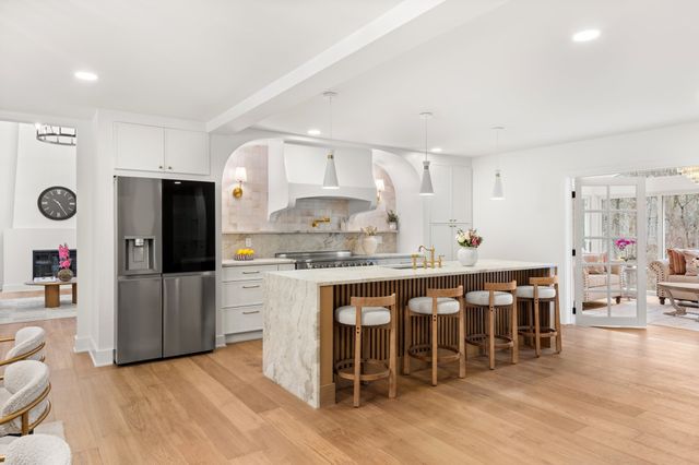 61 Meadowbrook Road, Carlisle, MA 01741