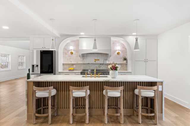 61 Meadowbrook Road, Carlisle, MA 01741