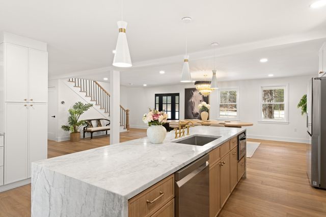 61 Meadowbrook Road, Carlisle, MA 01741