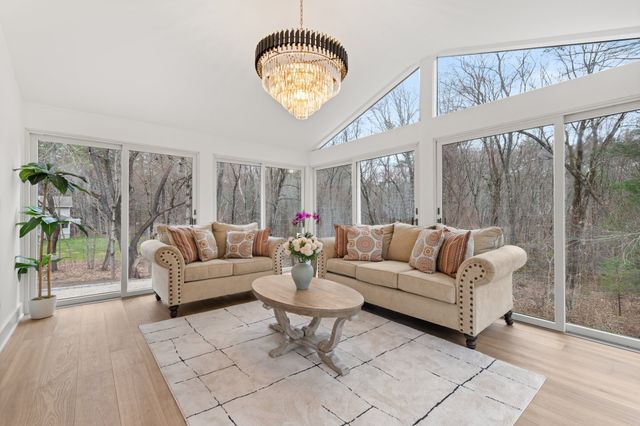 61 Meadowbrook Road, Carlisle, MA 01741