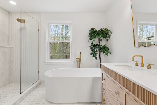 61 Meadowbrook Road, Carlisle, MA 01741