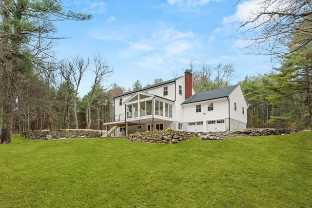 61 Meadowbrook Road, Carlisle, MA 01741