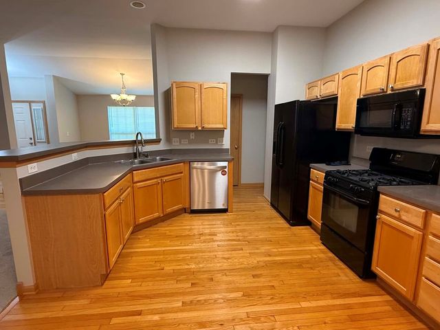 1102 Bayside Lane, Shorewood, IL 60404