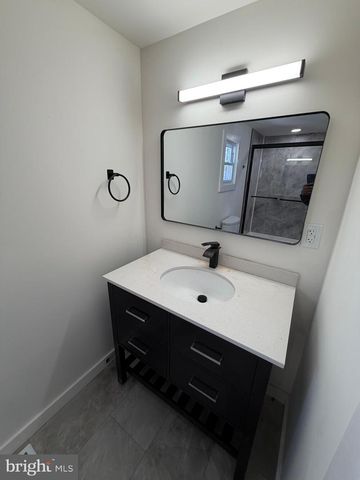 201 CLAYTON AVE, Wilmington, DE 19809