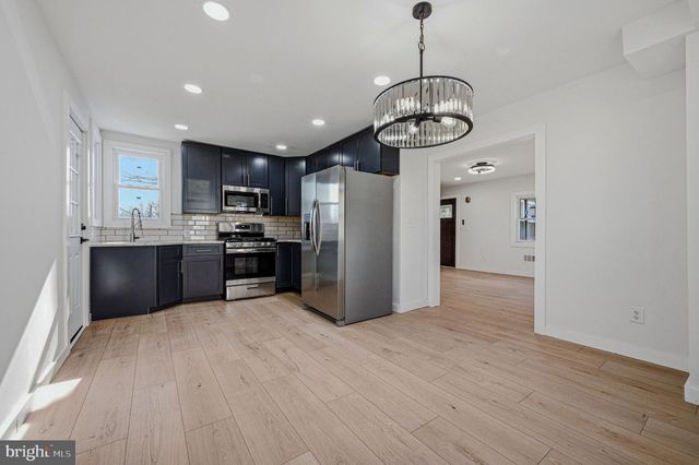 201 CLAYTON AVE, Wilmington, DE 19809